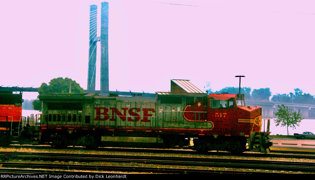 BNSF 517